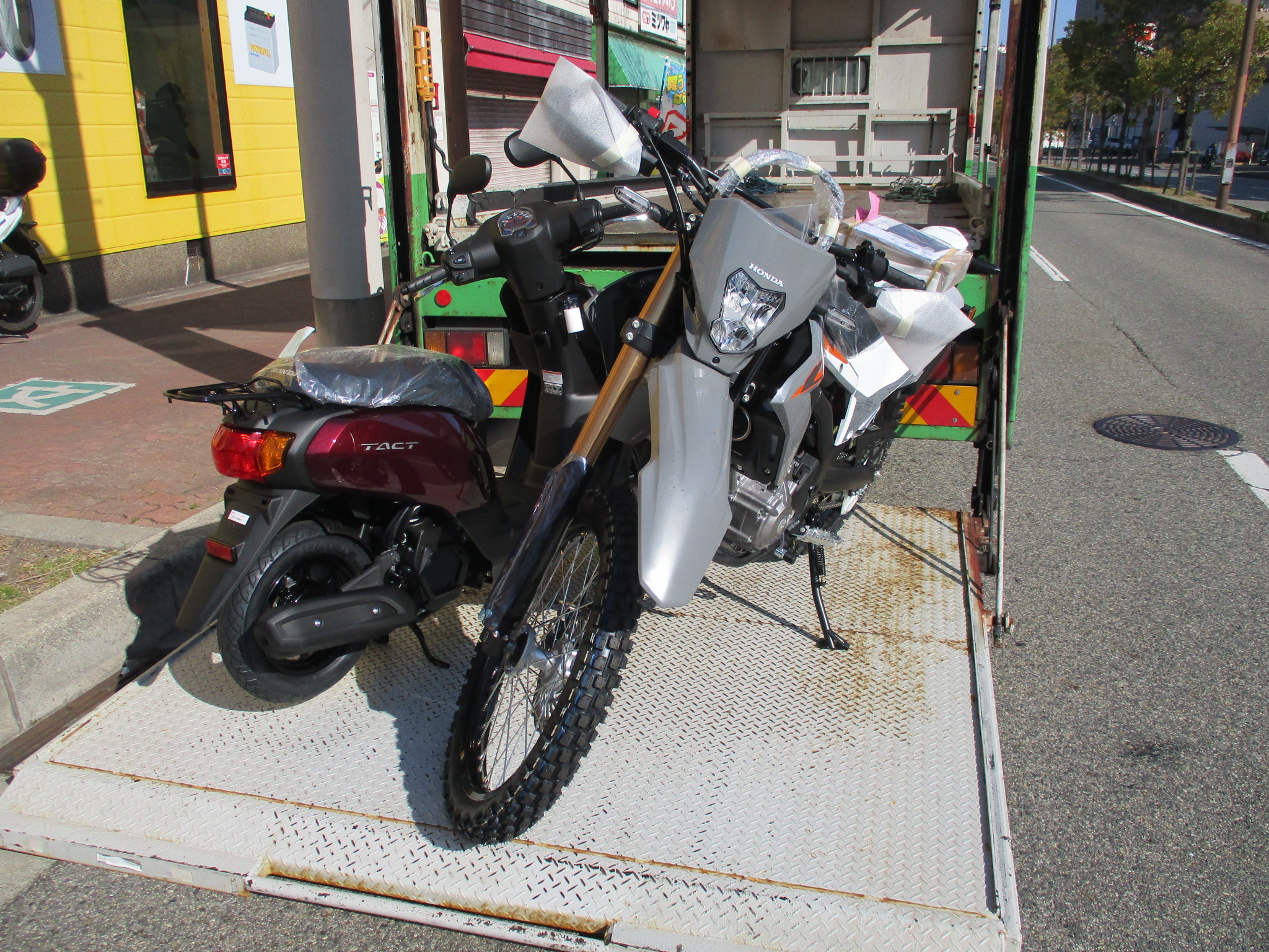 神戸市長田区・須磨区・兵庫区のおすすめスクーターバイク中古車新車お探しはバイク屋SAKAEへ